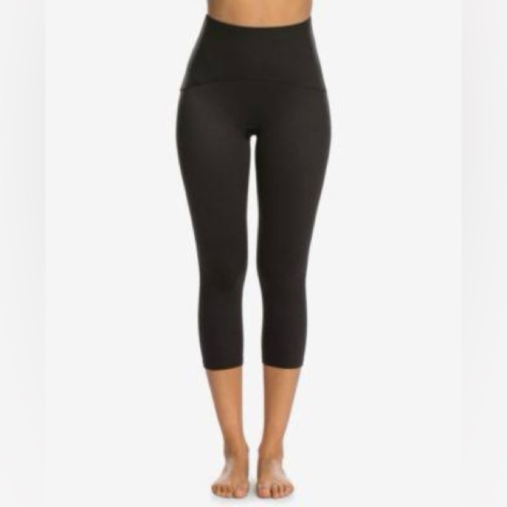 Spanx Tummy Shaping Cropped Compression Leggings - image 1